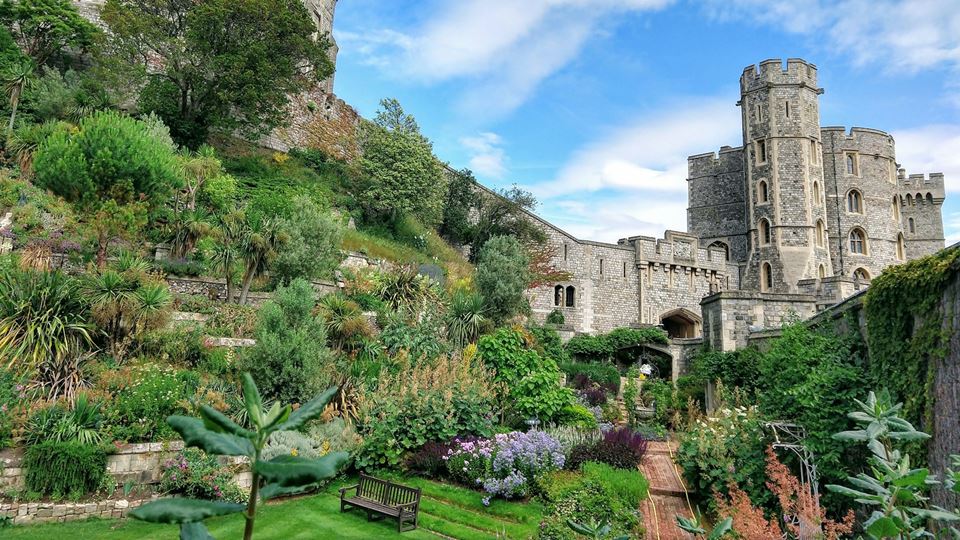 Windsor Castle, Bath and Stonehenge tour from London